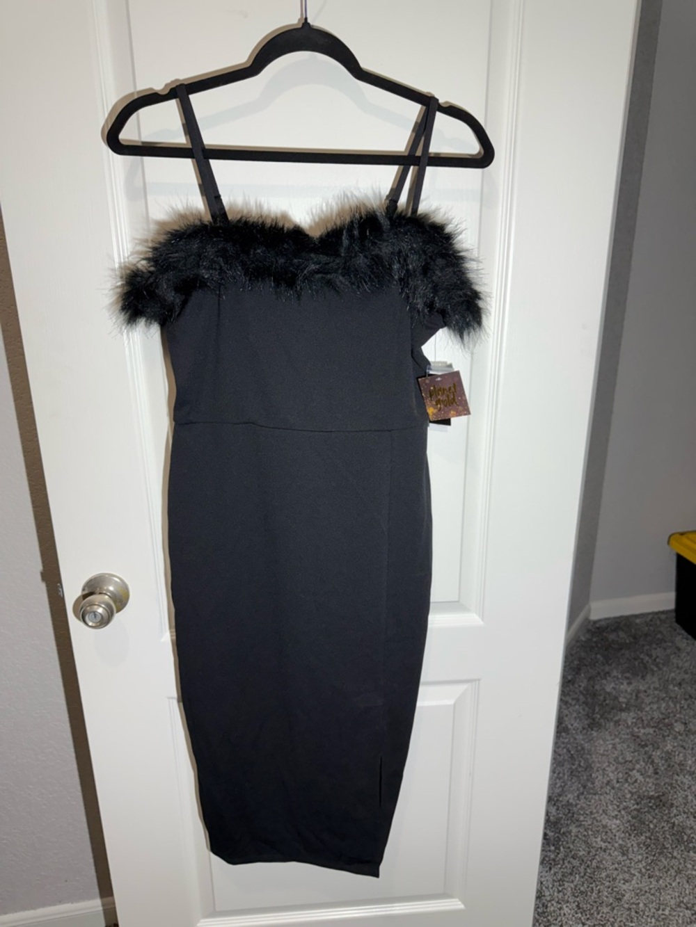 Black Detachable Faux-Fur Trim Bodycon Dress